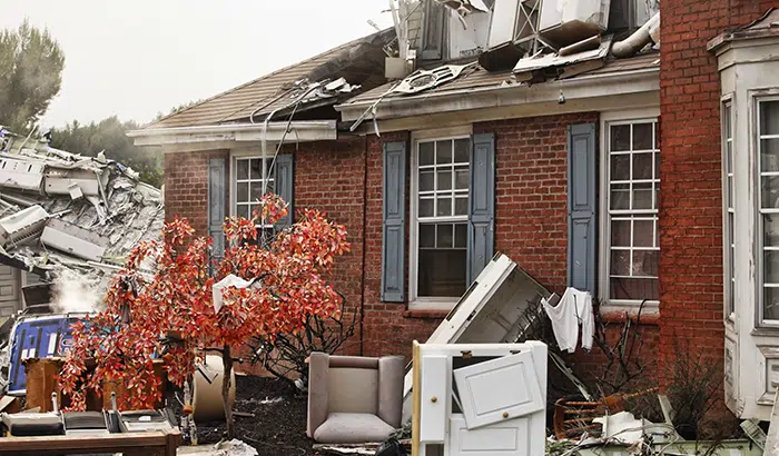 Minimizing Wind Damage in a Thunderstorm